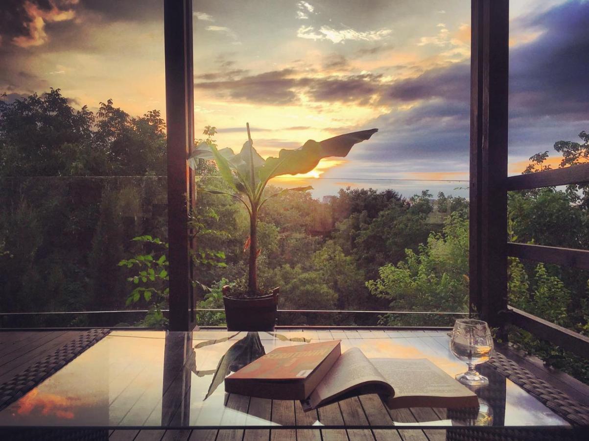 Pergola House In A Green Oasis With Fantastic View Apartment Petrovaradin Bagian luar foto