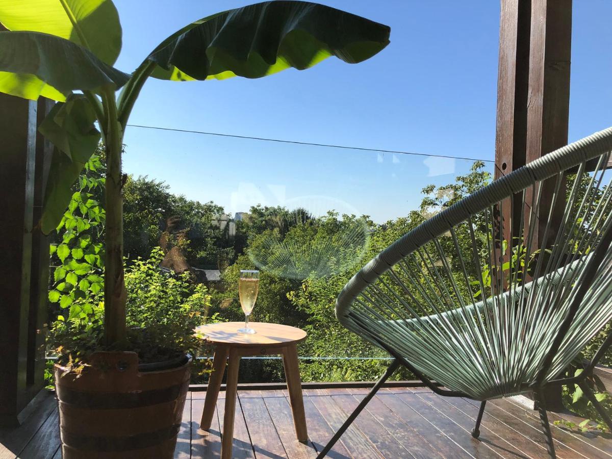 Pergola House In A Green Oasis With Fantastic View Apartment Petrovaradin Bagian luar foto