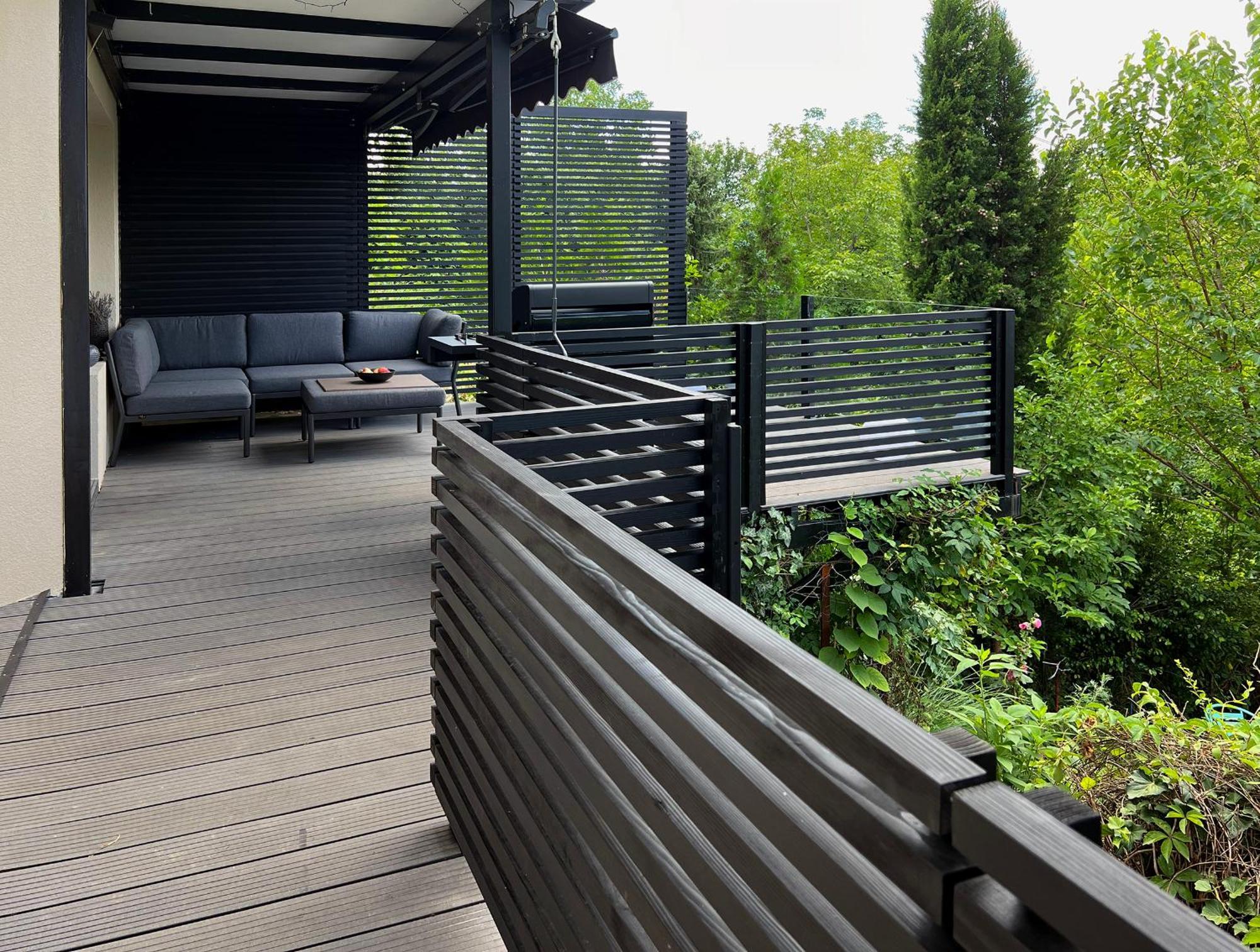 Pergola House In A Green Oasis With Fantastic View Apartment Petrovaradin Bagian luar foto